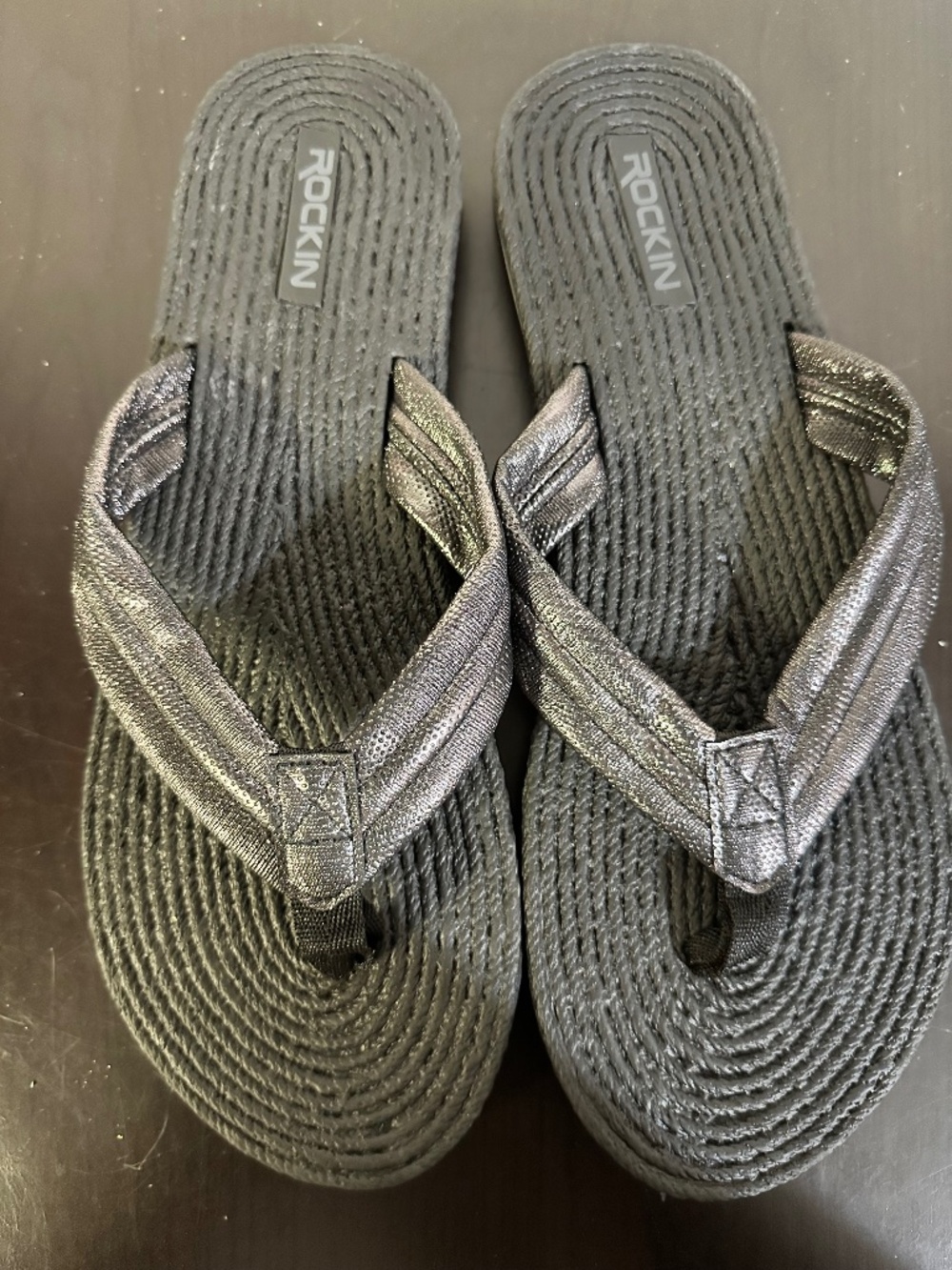 Rockin "Rope Metallic" flip-flops featuring a braided strap design, size 11, men